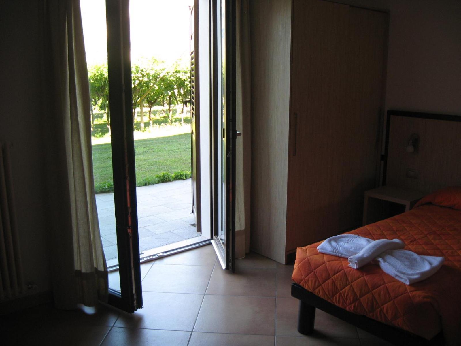 Agritur Arcosole B&B Camping Rum bild
